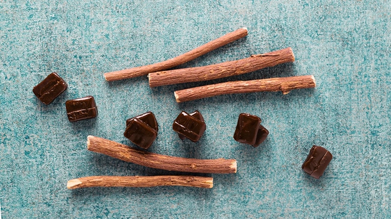 ชะเอมเทศ (Licorice) สรรพคุณมีอะไรบ้าง?